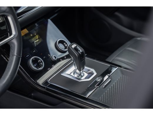 Land Rover Range Rover Evoque 1.5 P300e AWD R-Dynamic HSE | Leder | Pano-dak | Memory | Camera | 20'' | Premium audio | Cruise ... ActivLease financial lease