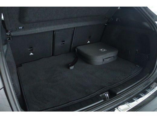 Mercedes-Benz EQA 250+ Business Edition 71 kWh | Soh 100% | Cruise Control | Schuifdak | Memory | Stoelverwarming |... ActivLease financial lease
