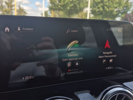 Mercedes-Benz GLA 200 Business Solution AMG | Elektrische inklapbare trekhaak | Stoelverwarming | Elektrische achte... ActivLease financial lease