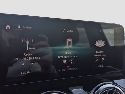 Mercedes-Benz GLA 200 Business Solution AMG | Elektrische inklapbare trekhaak | Stoelverwarming | Elektrische achte... ActivLease financial lease