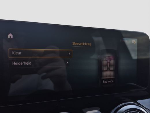 Mercedes-Benz GLA 200 Business Solution AMG | Elektrische inklapbare trekhaak | Stoelverwarming | Elektrische achte... ActivLease financial lease