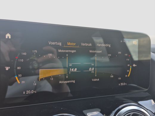 Mercedes-Benz GLA 200 Business Solution AMG | Elektrische inklapbare trekhaak | Stoelverwarming | Elektrische achte... ActivLease financial lease