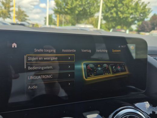 Mercedes-Benz GLA 200 Business Solution AMG | Elektrische inklapbare trekhaak | Stoelverwarming | Elektrische achte... ActivLease financial lease