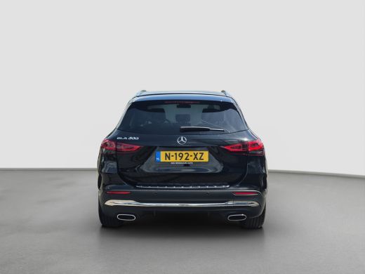 Mercedes-Benz GLA 200 Business Solution AMG | Elektrische inklapbare trekhaak | Stoelverwarming | Elektrische achte... ActivLease financial lease