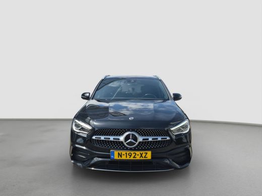 Mercedes-Benz GLA 200 Business Solution AMG | Elektrische inklapbare trekhaak | Stoelverwarming | Elektrische achte... ActivLease financial lease