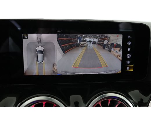 Mercedes-Benz GLA 250 e AMG Line | Elektrisch Panoramadak | Memory | 360* Camera | Stoelverwarming | Navigatie | Do... ActivLease financial lease