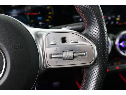Mercedes-Benz GLA 250 e AMG Line | Elektrisch Panoramadak | Memory | 360* Camera | Stoelverwarming | Navigatie | Do... ActivLease financial lease