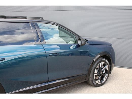 Opel Grandland 1.6 Turbo Plug-in-Hybrid GS | Panorama/schuifdak | Lederen bekleding | Massage | All season | 20 ... ActivLease financial lease
