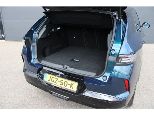 Opel Grandland 1.6 Turbo Plug-in-Hybrid GS | Panorama/schuifdak | Lederen bekleding | Massage | All season | 20 ... ActivLease financial lease
