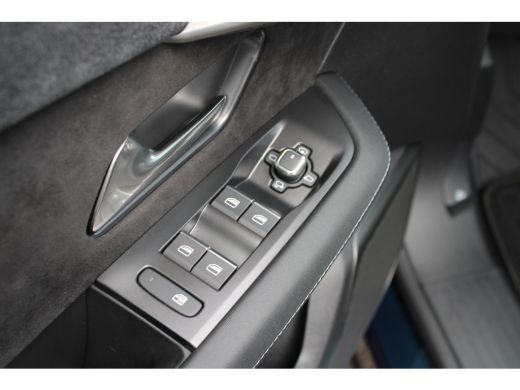 Opel Grandland 1.6 Turbo Plug-in-Hybrid GS | Panorama/schuifdak | Lederen bekleding | Massage | All season | 20 ... ActivLease financial lease