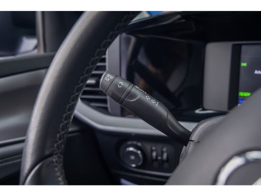 Opel Mokka-e Level 3 50 kWh | Soh 100%! | Camera | Cruise control | Apple Carplay/Android Auto | Digitaal dash... ActivLease financial lease