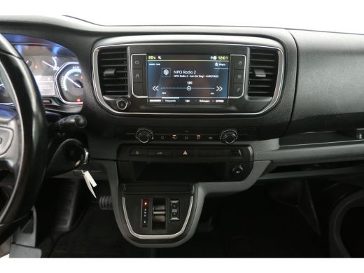 Opel Vivaro-e Peugeot E-Expert 75 kWh L2H1 | Snelladen | SOH 89% | Airco | Cruise | Carplay | Parkeersens. ActivLease financial lease