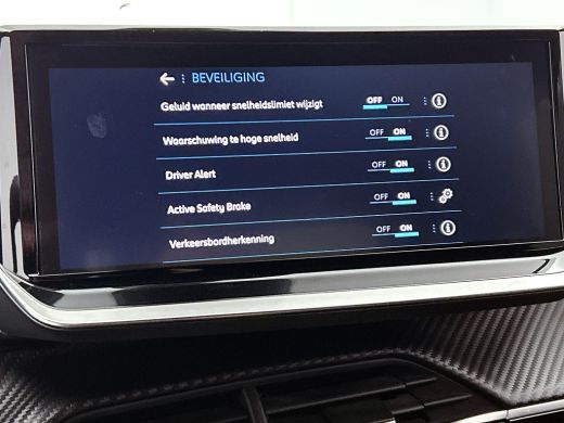 Peugeot 2008 1.2 Hybrid 145 Style AUTOMAAT | CARPLAY | LED | CRUISE ActivLease financial lease