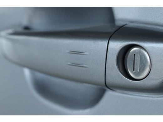 Peugeot 2008 1.2 PureTech 100 Allure | Adapt. Cruise | 360 Camera | Navi | Carplay | Keyless | 17 Inch | LED |... ActivLease financial lease