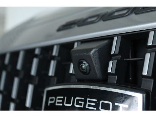 Peugeot 2008 1.2 PureTech 100 Allure | Adapt. Cruise | 360 Camera | Navi | Carplay | Keyless | 17 Inch | LED |... ActivLease financial lease