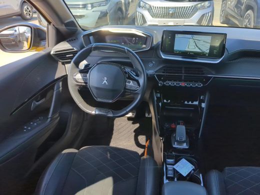 Peugeot 208 1.2 PureTech 130pk EAT8 GT Pack | Automaat | Navigatie | Camera | Alcantara | Stoelverwarming | F... ActivLease financial lease