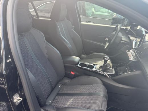 Peugeot 208 1.2 PureTech GT | Navigatie | Camera | Apple carplay | Full LED | Keyless | NL auto | Bluetooth | ActivLease financial lease