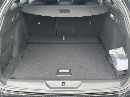 Peugeot 308 SW 1.2 Hybrid 145 e-DCS6 GT VOORRAAD ACTIE | 8 JAAR GARANTIE | ALCANTARA BEKLEDING | 360 GRADEN C... ActivLease financial lease