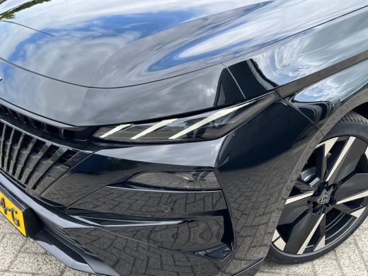 Peugeot 308 SW 1.2 Hybrid 145 e-DCS6 GT VOORRAAD ACTIE | 8 JAAR GARANTIE | ALCANTARA BEKLEDING | 360 GRADEN C... ActivLease financial lease