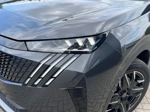Peugeot 5008 1.2 Hybrid 145 GT Exclusive 7P VOORRAAD ACTIE | 8 JAAR GARANTIE | | 2 stoelen op derde rij | Acht... ActivLease financial lease