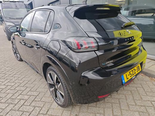 Peugeot e-208 EV GT 350 50 kWh 3 Fase | Navigatie | Climate Control | Sfeerverlichting | Full-LED | Achteruitri... ActivLease financial lease