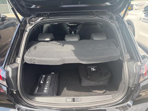 Peugeot e-208 EV GT Pack 50 kWh 3 Fase | Panoramadak | Stoelverwarming | Adaptive Cruise | Alcantara | Achterui... ActivLease financial lease