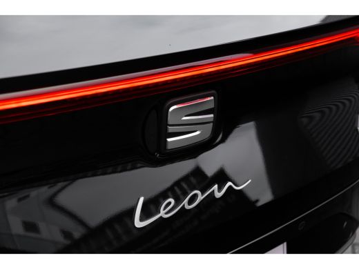 Seat Leon Sportstourer FR Business - eHybrid | Achteruitrijcamera | Automatisch dimmende binnenspiegel | Da... ActivLease financial lease