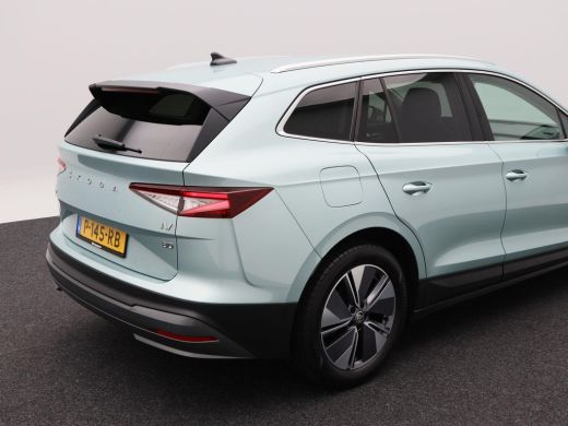 Skoda Enyaq iV 80 204 Pk | Stoel/Stuurverwarming | Camera | Adaptive Cruise | Warmtepomp | Memorie | 19 Inch ActivLease financial lease