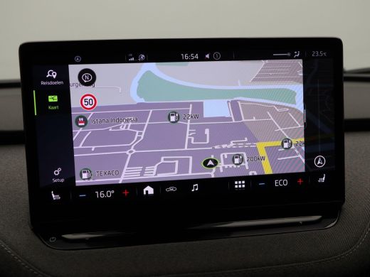 Skoda Enyaq iV 80 204 Pk | Stoel/Stuurverwarming | Camera | Adaptive Cruise | Warmtepomp | Memorie | 19 Inch ActivLease financial lease