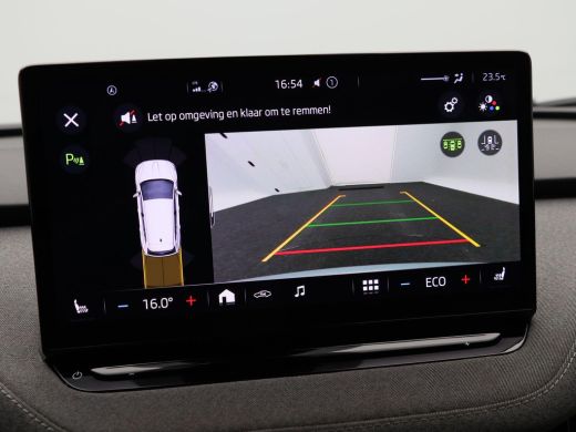 Skoda Enyaq iV 80 204 Pk | Stoel/Stuurverwarming | Camera | Adaptive Cruise | Warmtepomp | Memorie | 19 Inch ActivLease financial lease