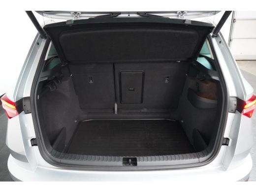 Skoda Karoq 1.5 150PK DSG Selection | Achteruitrijcamera | Climate Control | Navigatie | Stoelverwarming voor... ActivLease financial lease