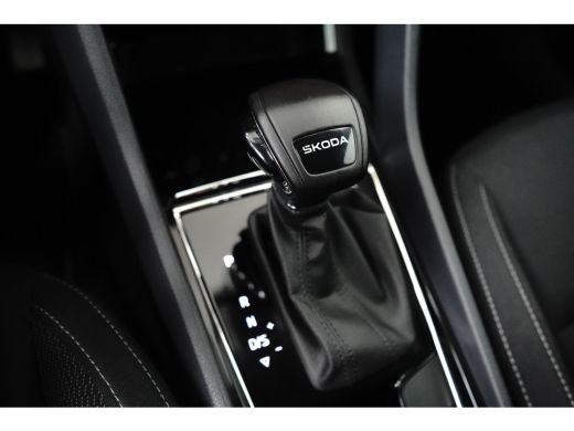 Skoda Karoq 1.5 150PK DSG Selection | Achteruitrijcamera | Climate Control | Navigatie | Stoelverwarming voor... ActivLease financial lease