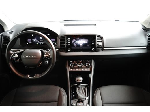 Skoda Karoq 1.5 150PK DSG Selection | Achteruitrijcamera | Climate Control | Navigatie | Stoelverwarming voor... ActivLease financial lease