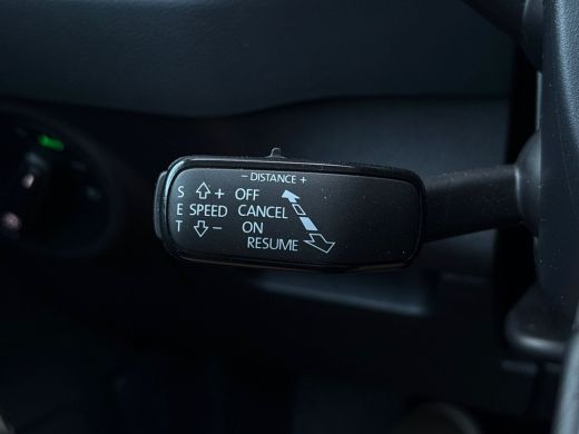 Skoda Karoq 1.5 TSI 150 pk ACT Business Edition 7-DSG | Trekhaak | Cruise control adaptief | Navigatie | ActivLease financial lease