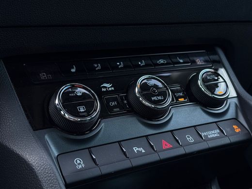 Skoda Karoq 1.5 TSI 150 pk ACT Business Edition 7-DSG | Trekhaak | Cruise control adaptief | Navigatie | ActivLease financial lease