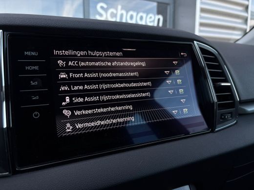 Skoda Karoq 1.5 TSI 150 pk ACT Business Edition 7-DSG | Trekhaak | Cruise control adaptief | Navigatie | ActivLease financial lease