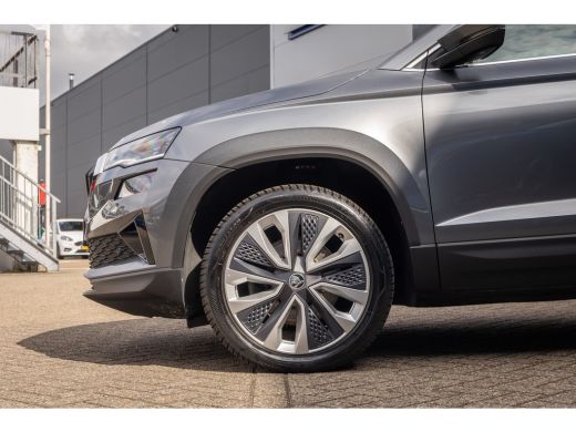 Skoda Karoq 1.5 TSI ACT Business Edition Plus | Leder | Camera | Cruise control adaptief | Stoel+stuur verwar... ActivLease financial lease