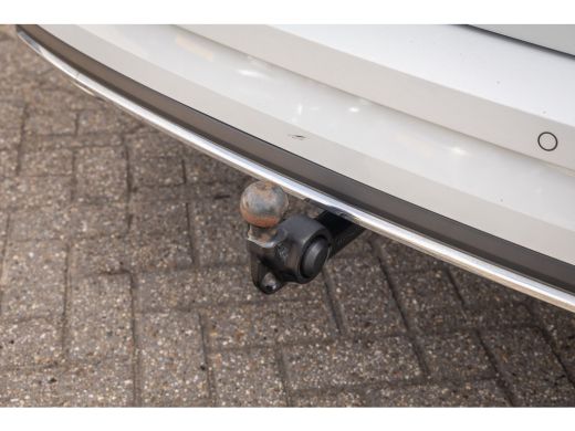 Skoda Karoq 1.5 TSI ACT Sportline Business | Trekhaak (weg-klap) | Pano-dak | 360 camera | Adap.cruise | Prem... ActivLease financial lease