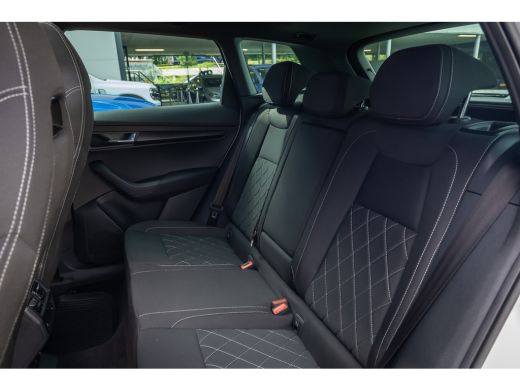 Skoda Karoq 1.5 TSI ACT Sportline Business | Trekhaak (weg-klap) | Pano-dak | 360 camera | Adap.cruise | Prem... ActivLease financial lease