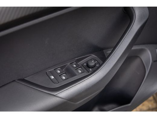 Skoda Karoq 1.5 TSI ACT Sportline Business | Trekhaak (weg-klap) | Pano-dak | 360 camera | Adap.cruise | Prem... ActivLease financial lease
