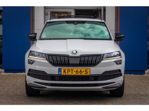 Skoda Karoq 1.5 TSI ACT Sportline Business | Trekhaak (weg-klap) | Pano-dak | 360 camera | Adap.cruise | Prem... ActivLease financial lease