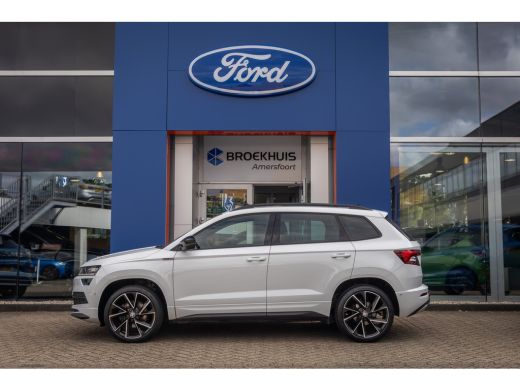 Skoda Karoq 1.5 TSI ACT Sportline Business | Trekhaak (weg-klap) | Pano-dak | 360 camera | Adap.cruise | Prem... ActivLease financial lease