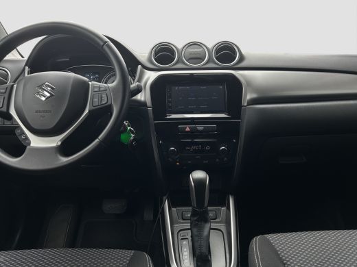 Suzuki Vitara 1.0 Boosterjet Select | Cruise Control | Camera | Stoelverwarming | CarPlay | Trekhaak | ActivLease financial lease