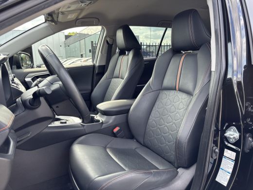 Toyota RAV4 2.5 Hybrid AWD Executive ActivLease financial lease