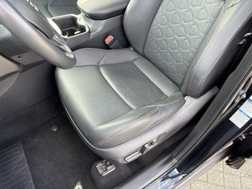 Toyota RAV4 2.5 Hybrid AWD Executive ActivLease financial lease