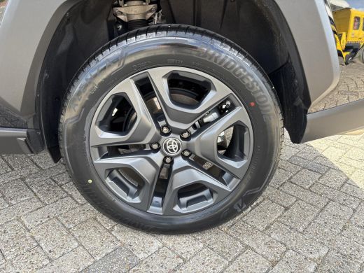 Toyota RAV4 2.5 Hybrid AWD Executive ActivLease financial lease