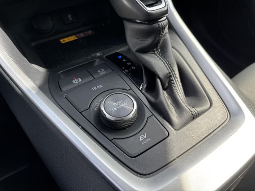 Toyota RAV4 2.5 Hybrid AWD Executive ActivLease financial lease