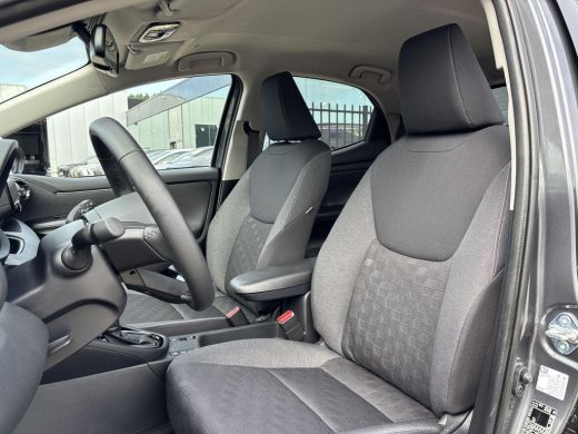 Toyota Yaris 1.5 Hybrid 115 Dynamic ActivLease financial lease