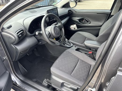 Toyota Yaris 1.5 Hybrid 115 Dynamic ActivLease financial lease