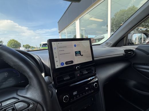 Toyota Yaris Cross 1.5 Hybrid 130 Executive Camera | App Connect | Winterpakket ActivLease financial lease